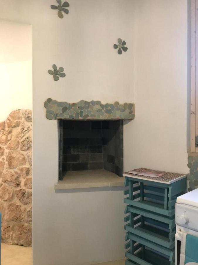 Trullo Contrada Specchi Apartment Racale Bagian luar foto